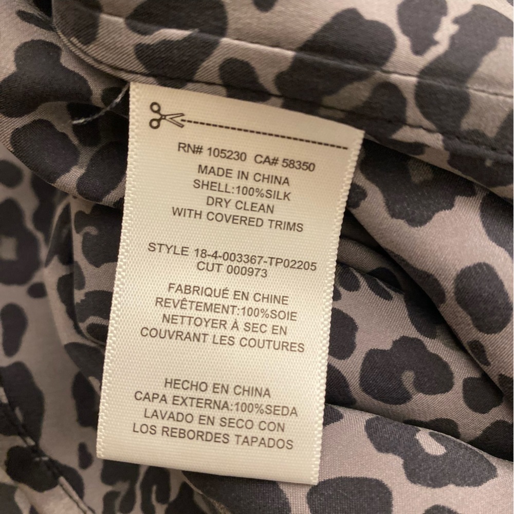 Equipment || Boleyn Silk Shirt in Silver Steel Gray Leopard Medium - Picture 8 of 9